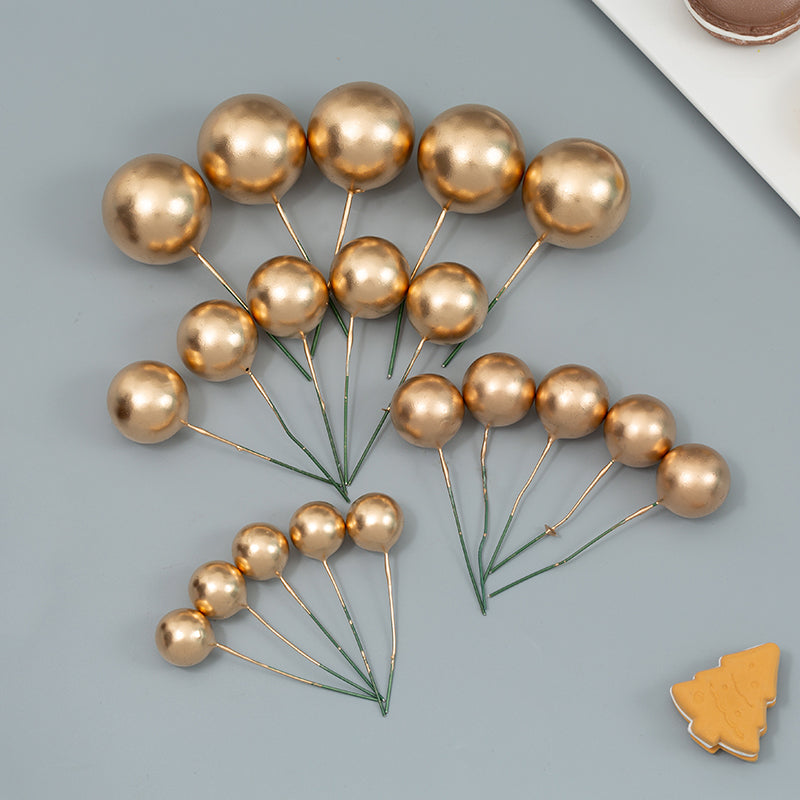 Cake topper balls